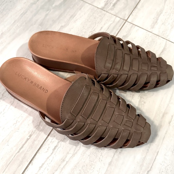 Lucky Brand Fisherman-style mule - Picture 1 of 8